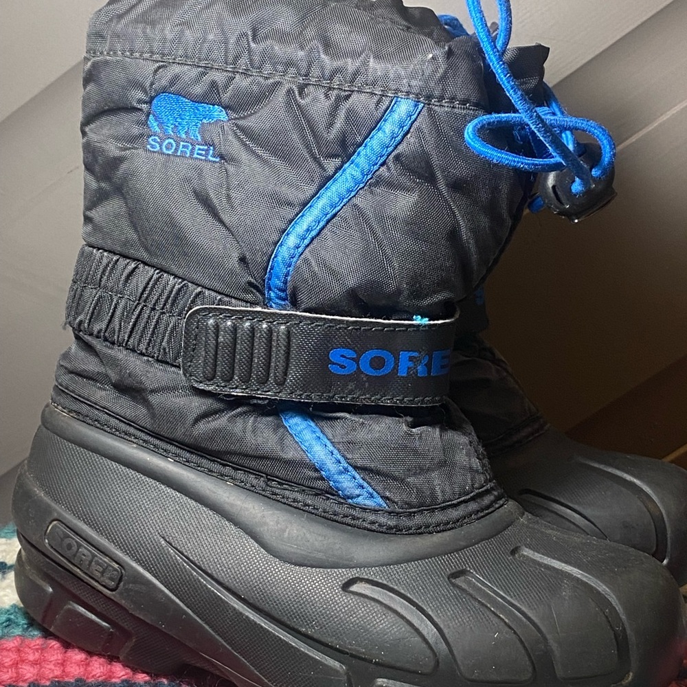 Kids sorel boots size 12 boys waterproof